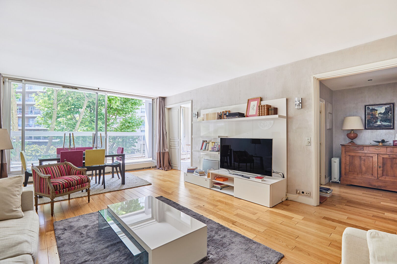 Appartement de luxe à vendre dans le quartier Ile de la Jatte-Parc d'Orléans