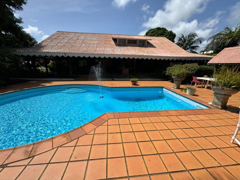 Luxury house for sale in Remire-Montjoly