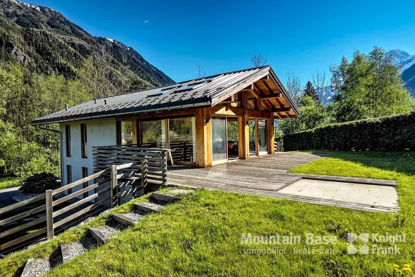 Luxury cabin for sale in Les Houches