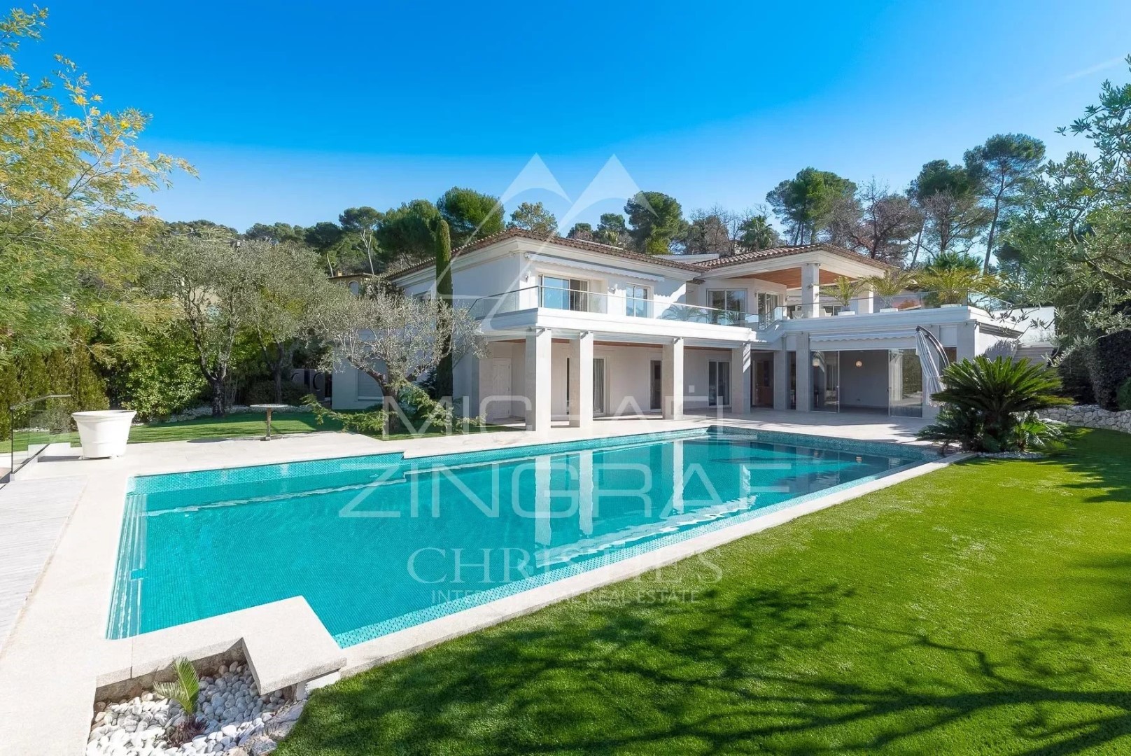 Luxus Villen mit Schwimmbad zu verkaufen France - Lux Residence