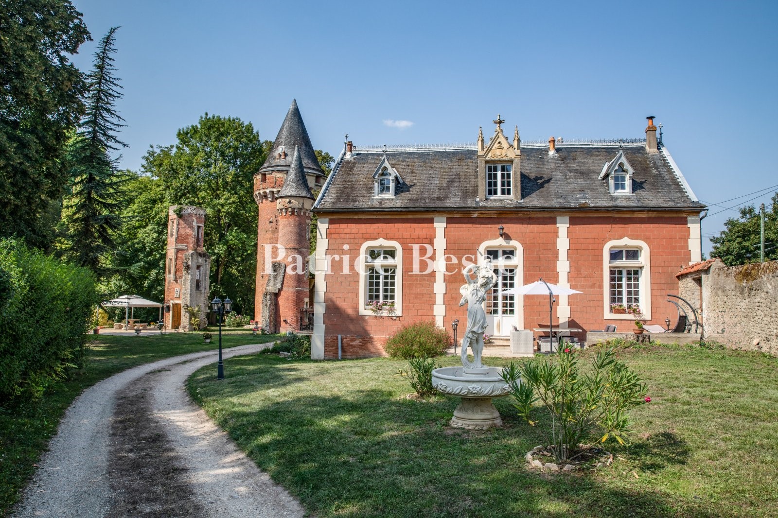 Old house for sale in Morigny-Champigny
