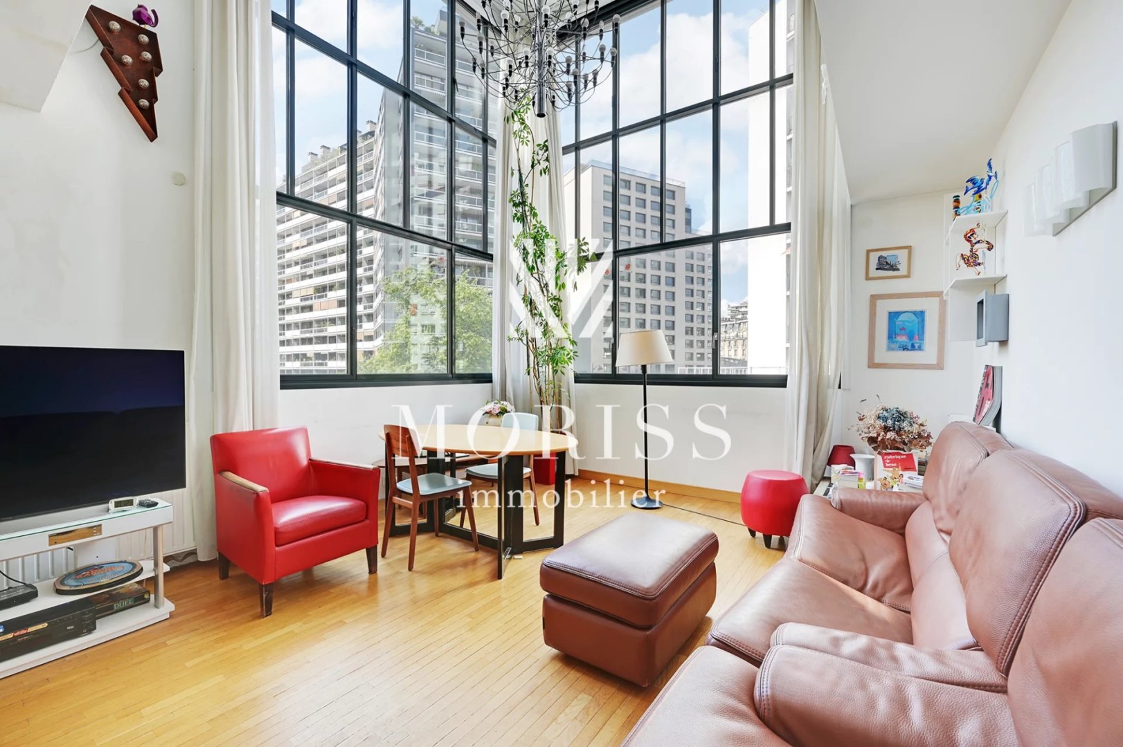 Private mansion for sale in the district Emeriau-Zola