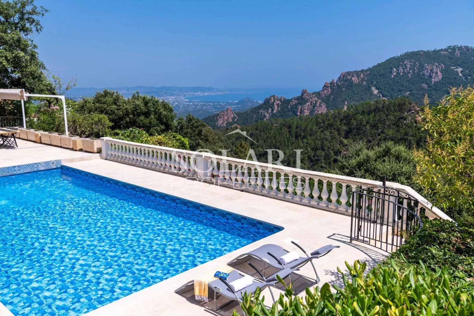 Villa de luxe en location saisonnière dans le quartier Les Termes
