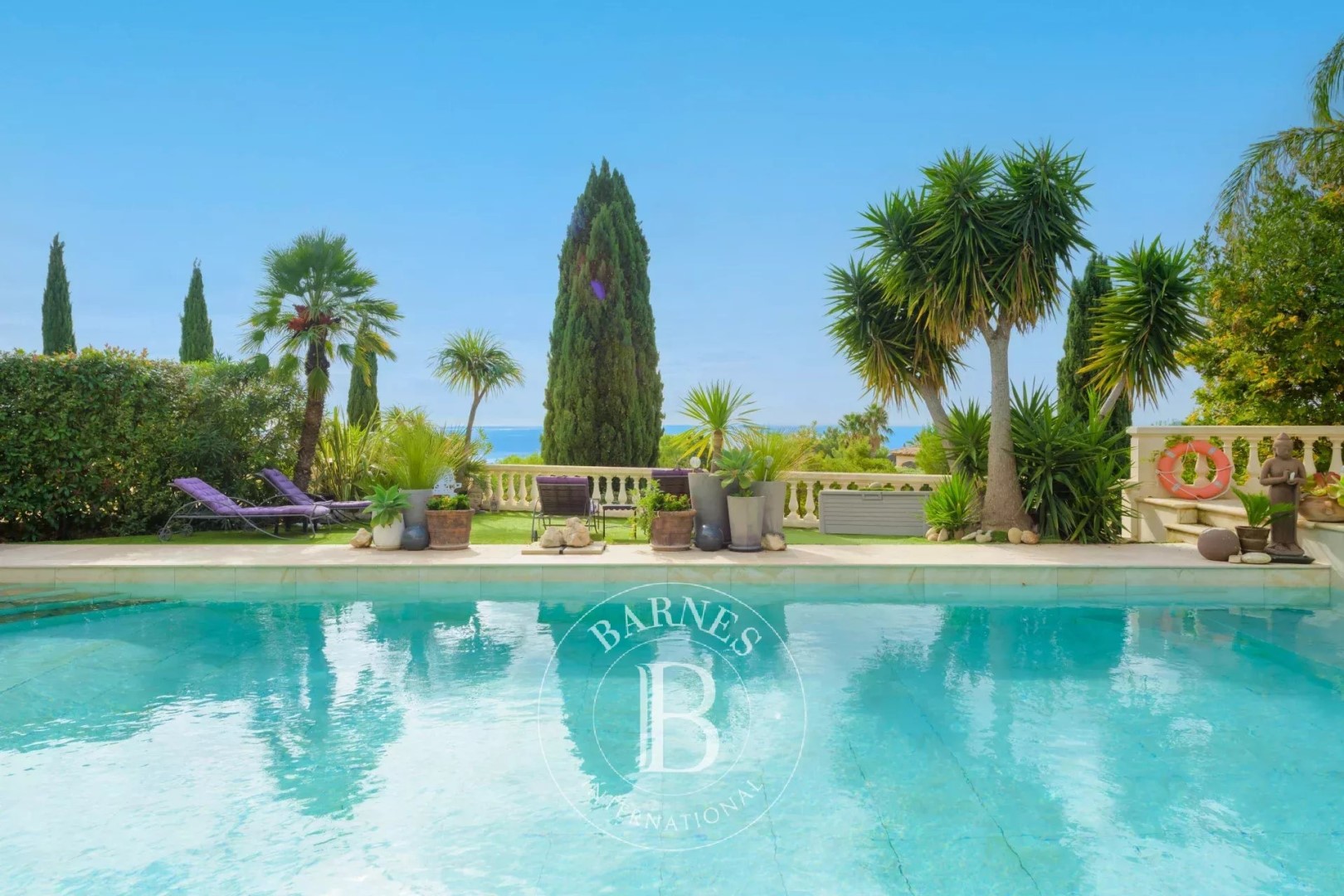 Luxe stadswoning te koop in Clos des Plages-Peymian