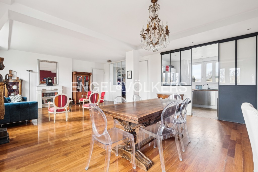Appartement de luxe à vendre dans le quartier Saint James-Général Koenig