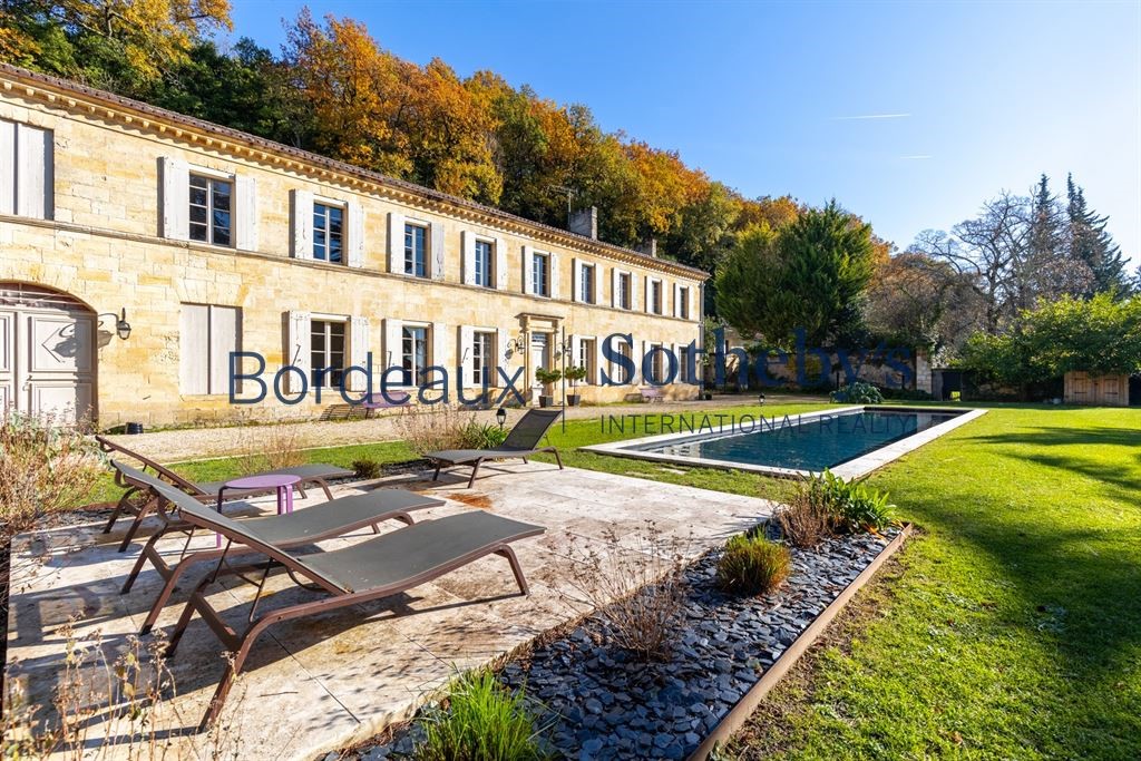 propriété à vendre à Latresne