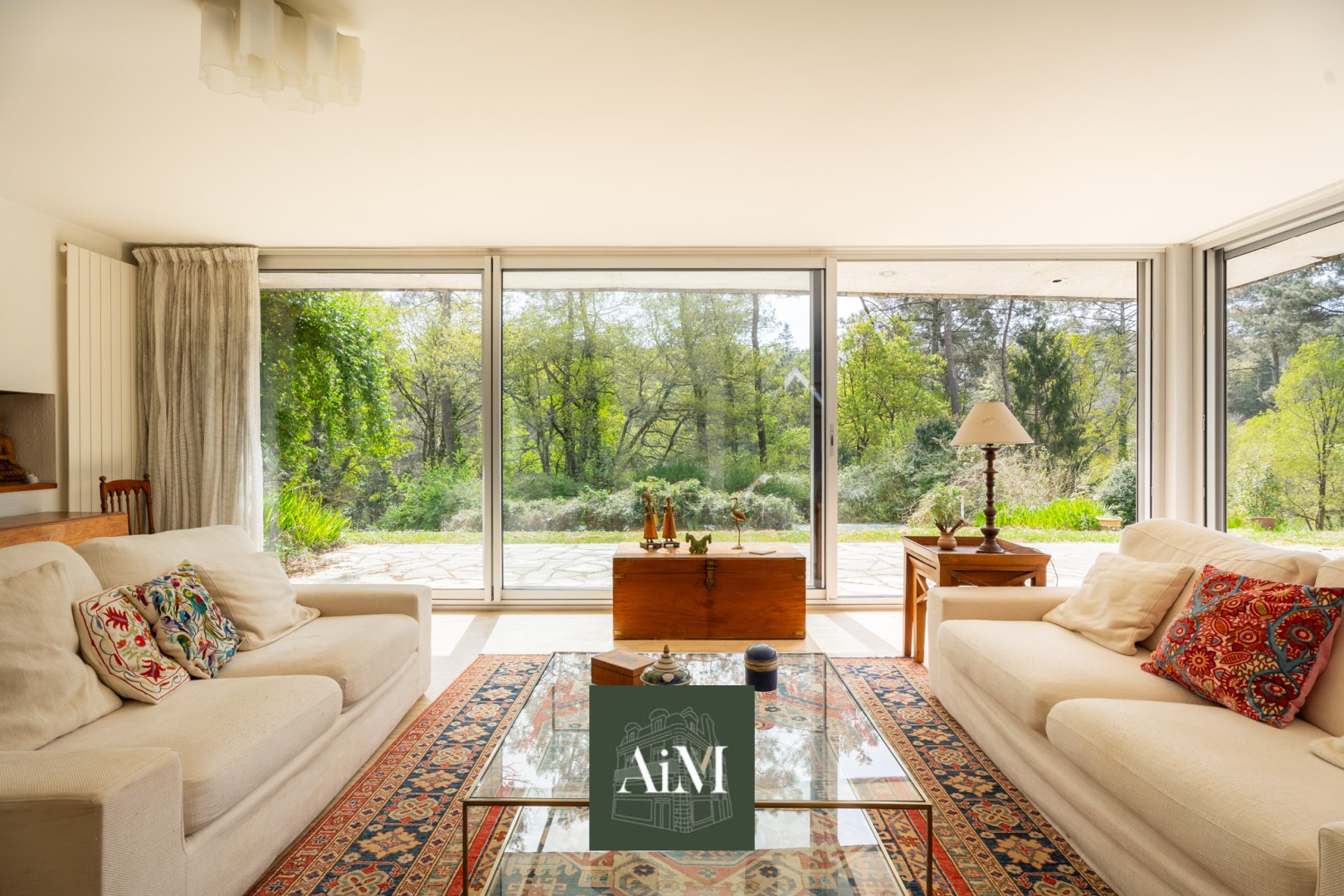 Luxury house for sale in the district Le Pargo-La Mare-Bois de Vincin