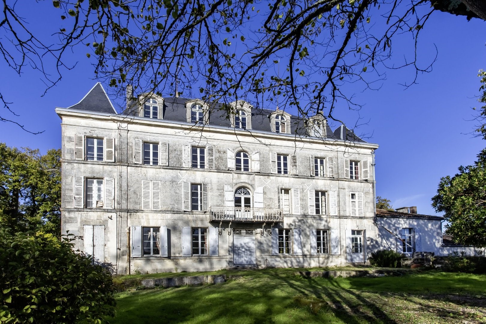 Wohnsitz zu verkaufen Segonzac