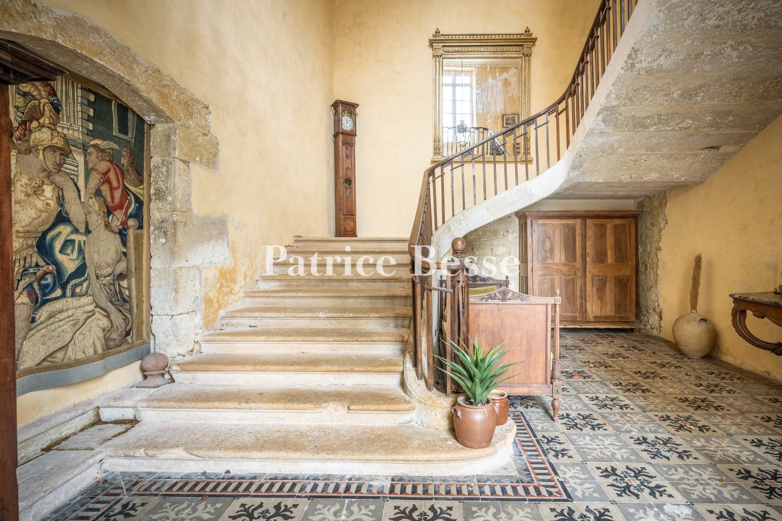 Traditional property for sale in Lectoure