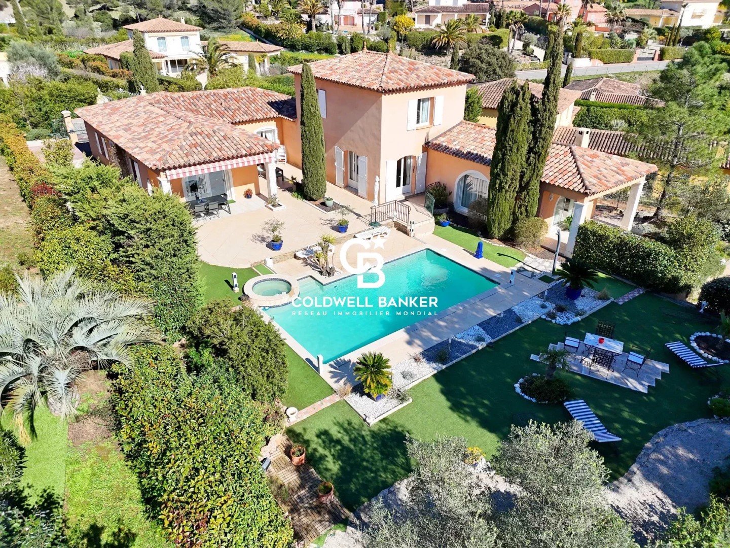 Luxury house for sale in the district Aiguebonne