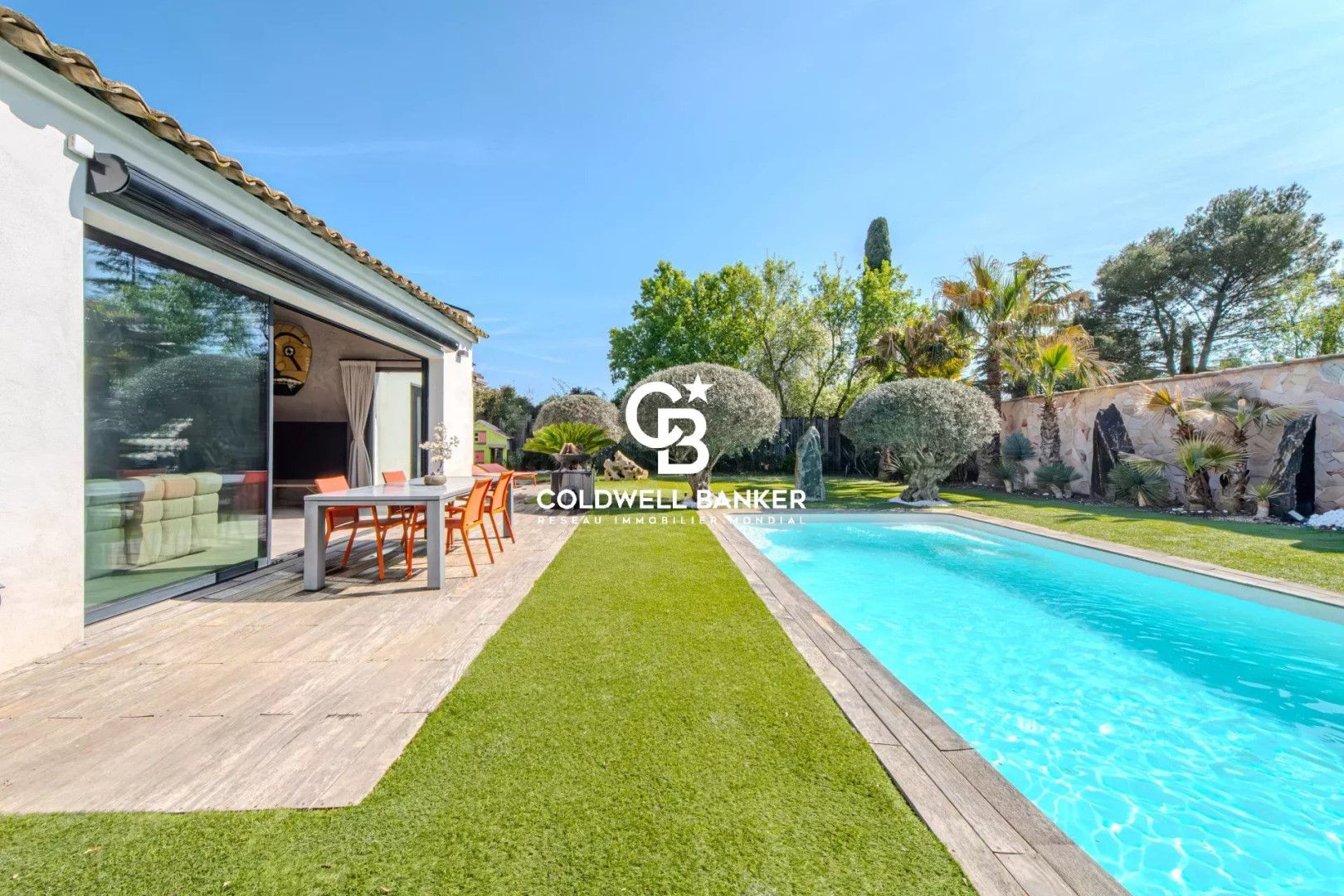 Villa de luxe à vendre dans le quartier Sablas-Mendrous O-Languedoc O