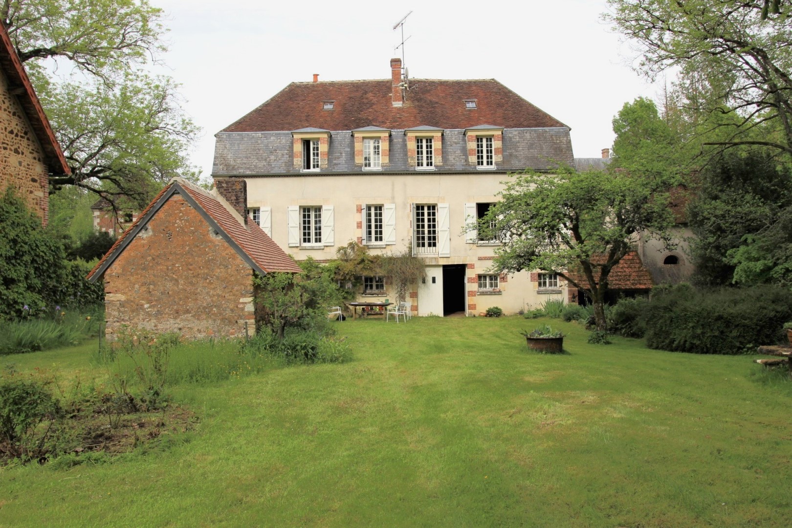 Demeure à vendre à Saint-Amand-en-Puisaye