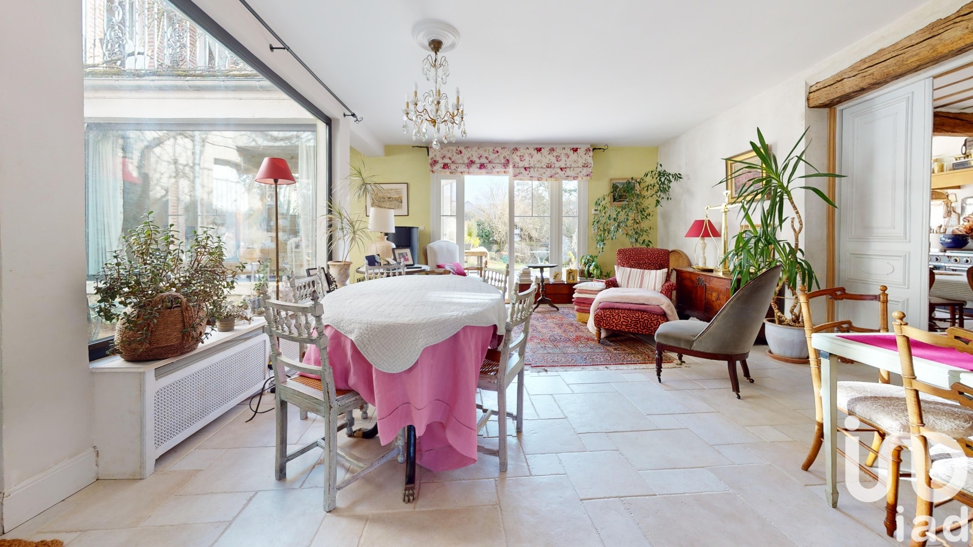 Luxury house for sale in Courmas
