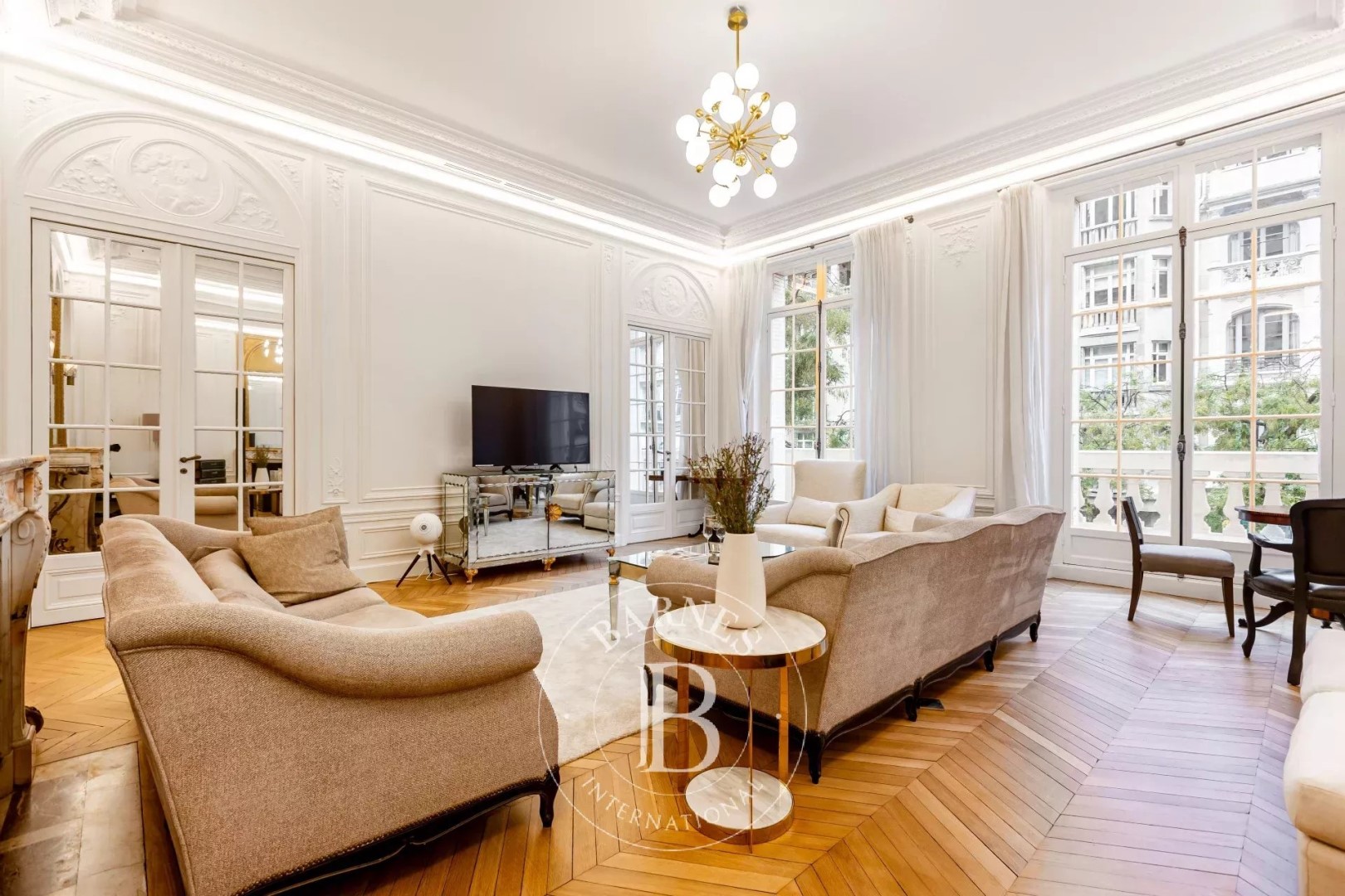 Luxury apartment for rent in the district Chaillot