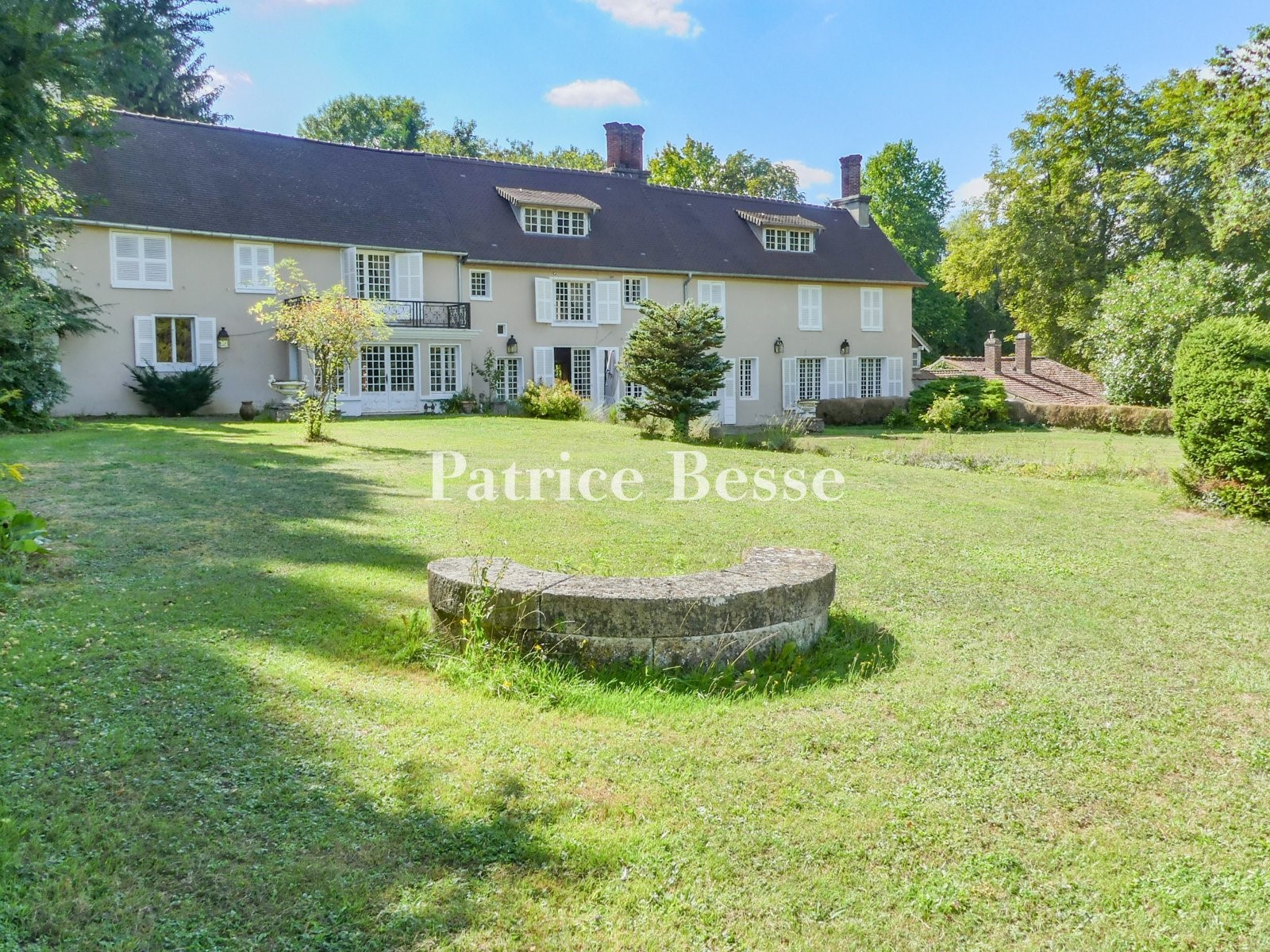 Manor house for sale in Condécourt