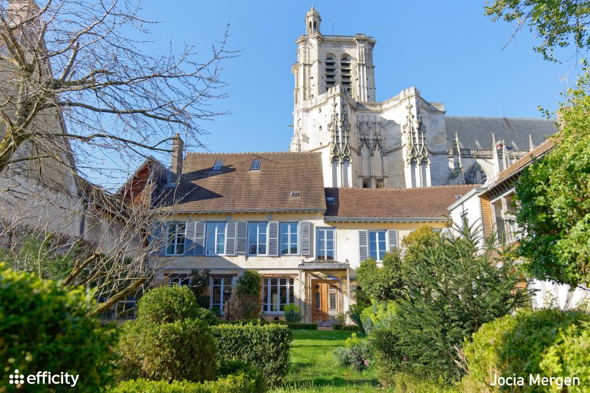 Demeure à vendre dans le quartier Cathédrale