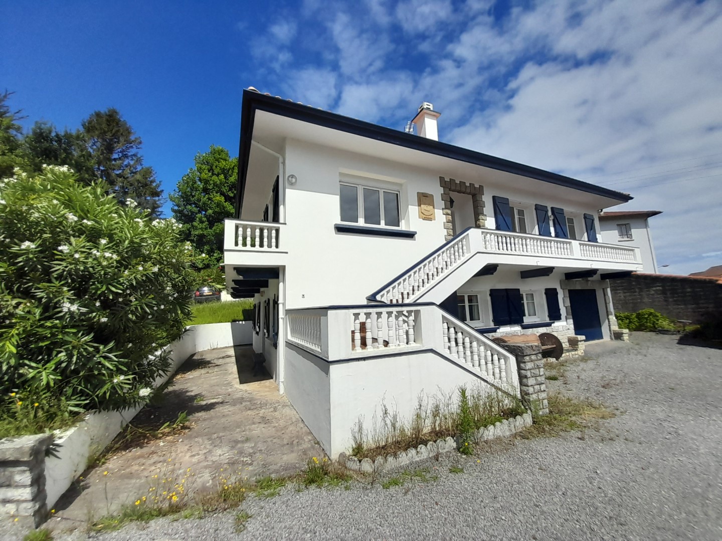 Luxury house for sale in the district Centre Ville-La Plage