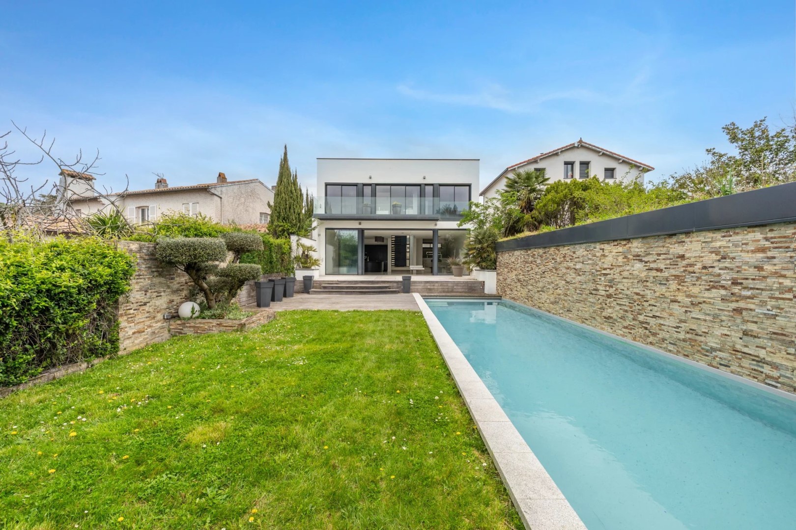 Luxury villa for sale in the district Saint Cyprien