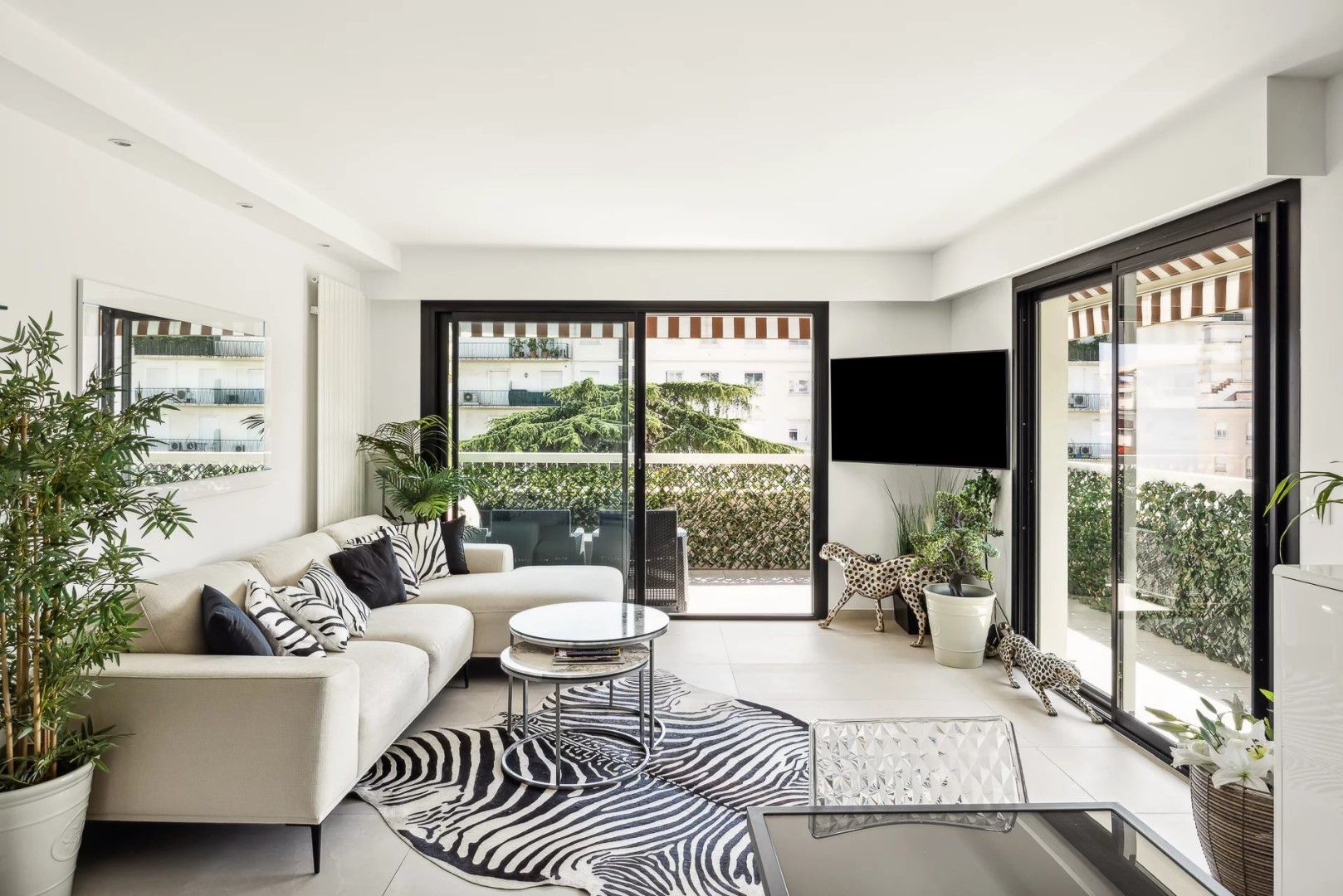 Luxury apartment for sale in the district La Californie