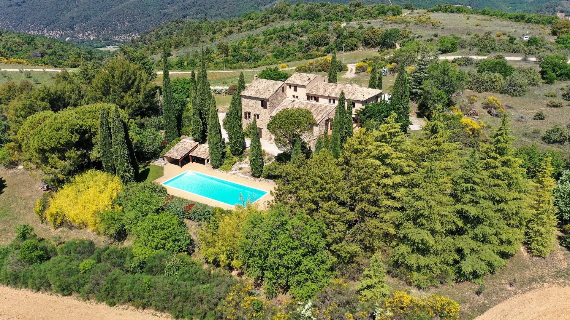 Luxury house for sale in Forcalquier