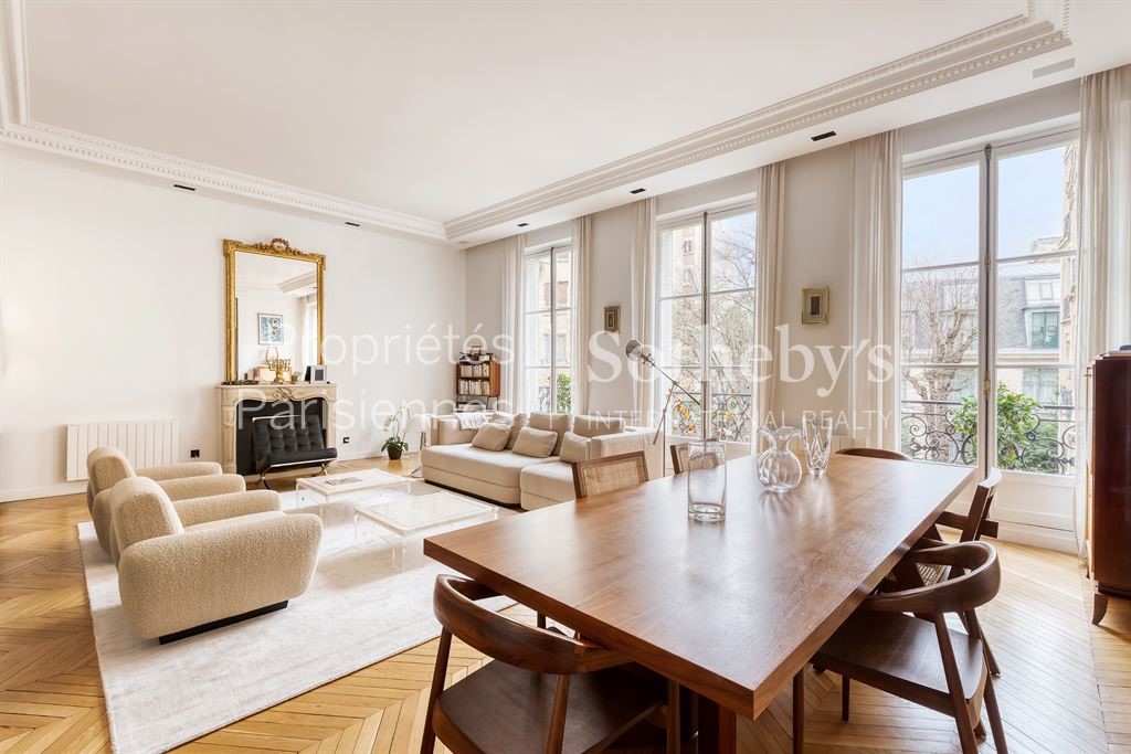 Luxury apartments / penthouses for sale in the district Porte Dauphine