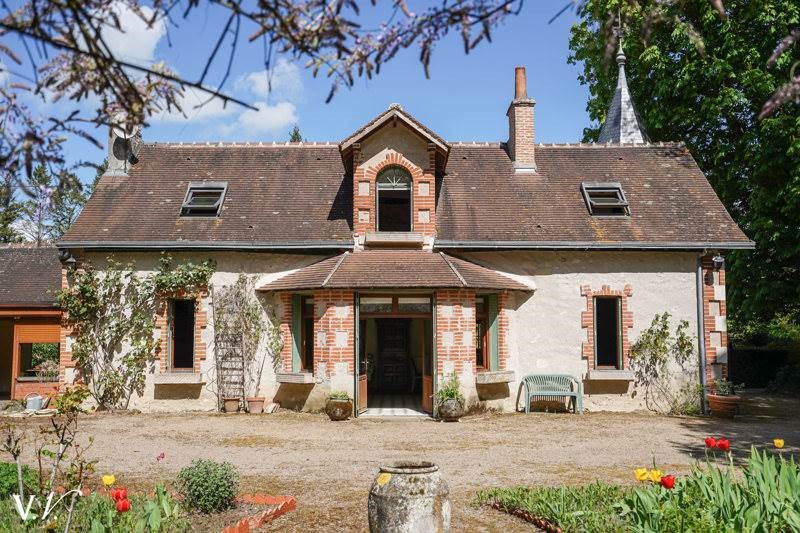 luxe huis te koop in Charentilly