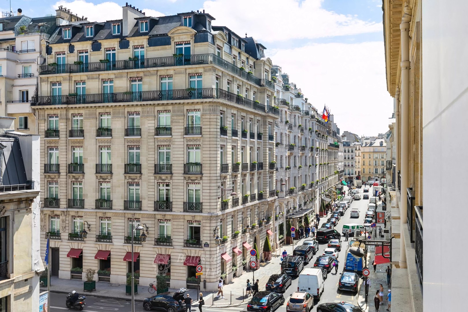 Faubourg Saint-Honoré Apartment for Sale