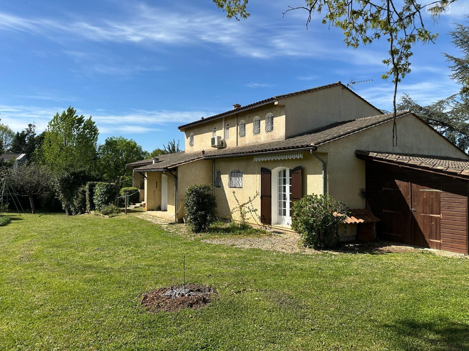 Maison de luxe à vendre à Latresne