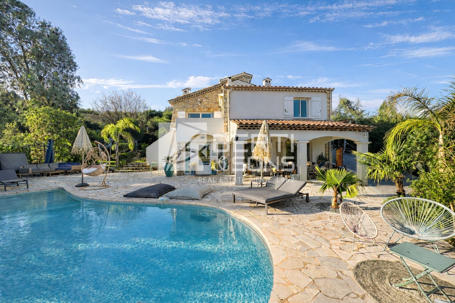 Maison de luxe à vendre dans le quartier Le Grand Duc-Minelle