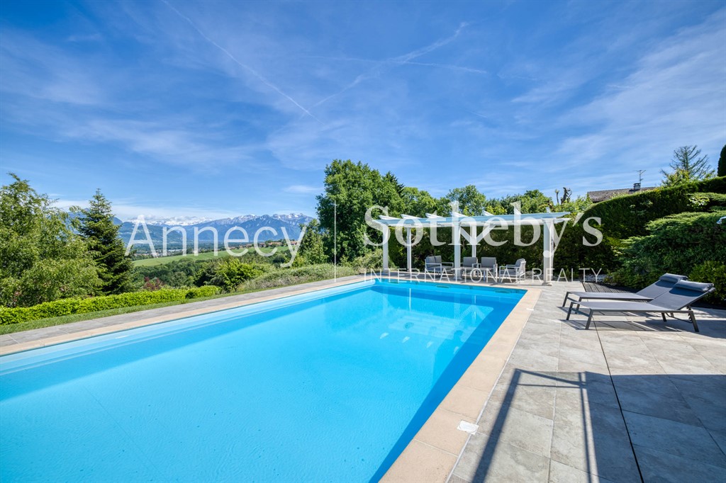Luxury house for sale in Reignier-Ésery