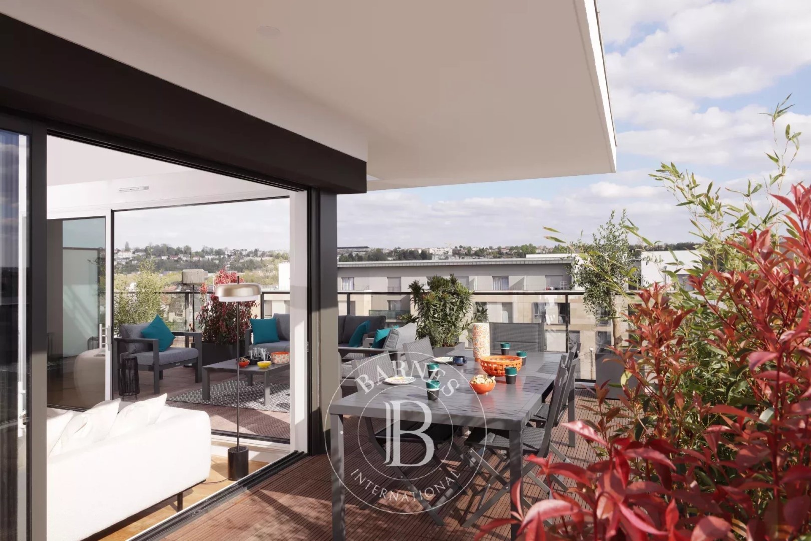 Duplex de luxe à vendre à La Varenne Saint Hilaire