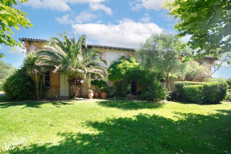 Luxury house for sale in Caraman