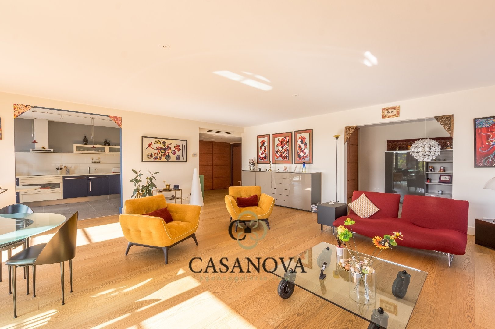 Luxury apartment for sale in the district Hôpitaux-Facultés