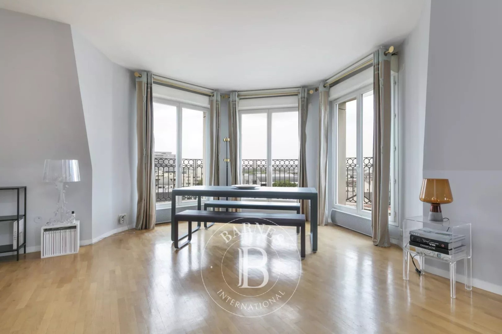 Luxe appartement te koop in Colline