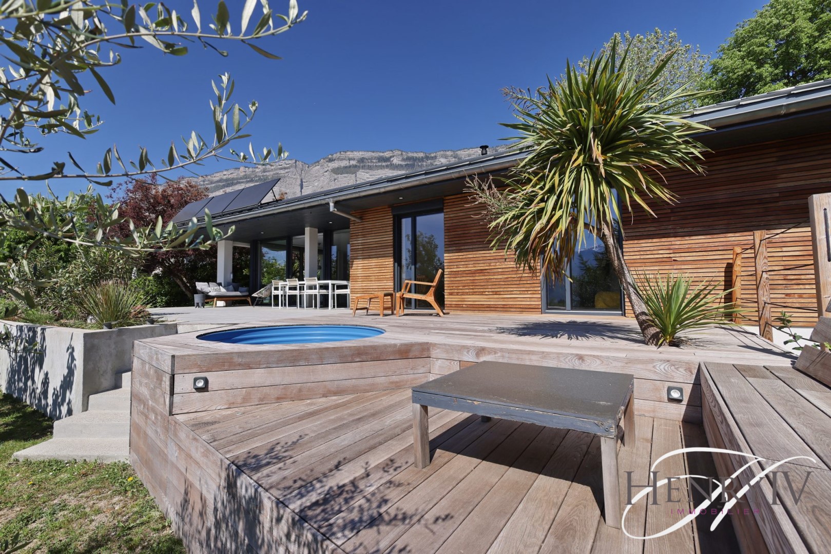 Luxury house for sale in Saint-Ismier