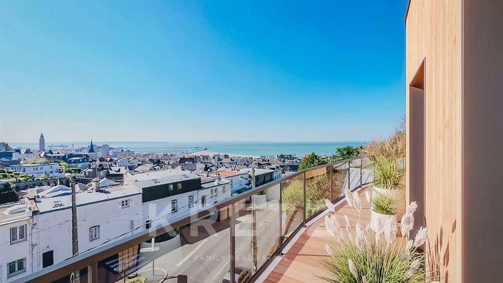 Luxury apartment for sale in the district Sanvic