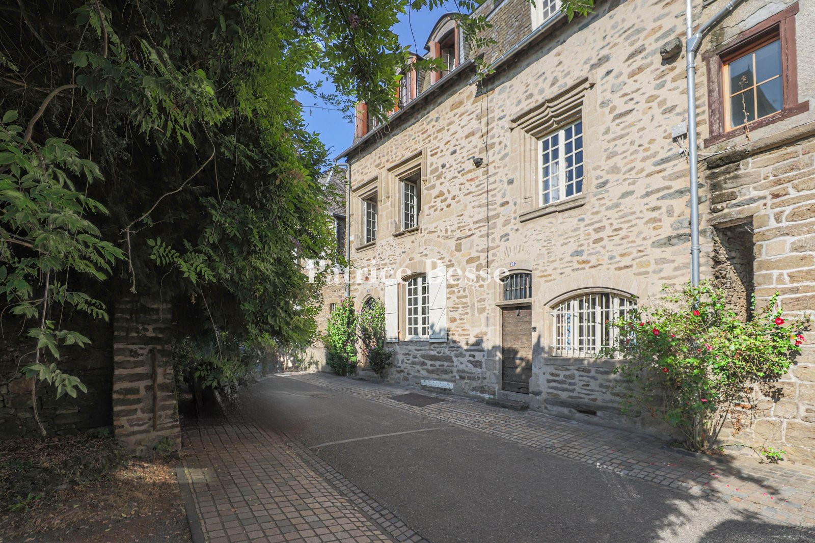 Private mansion for sale in Uzerche