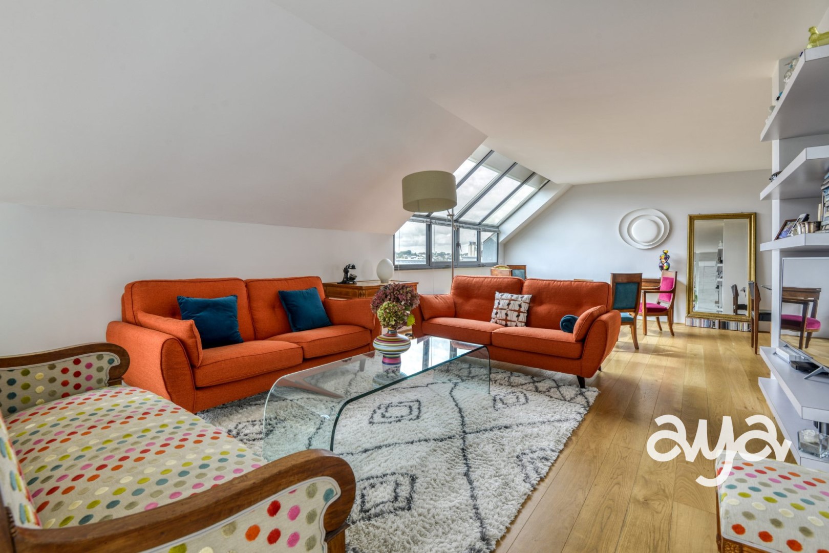 luxury duplex for sale in the district Procé - Monselet