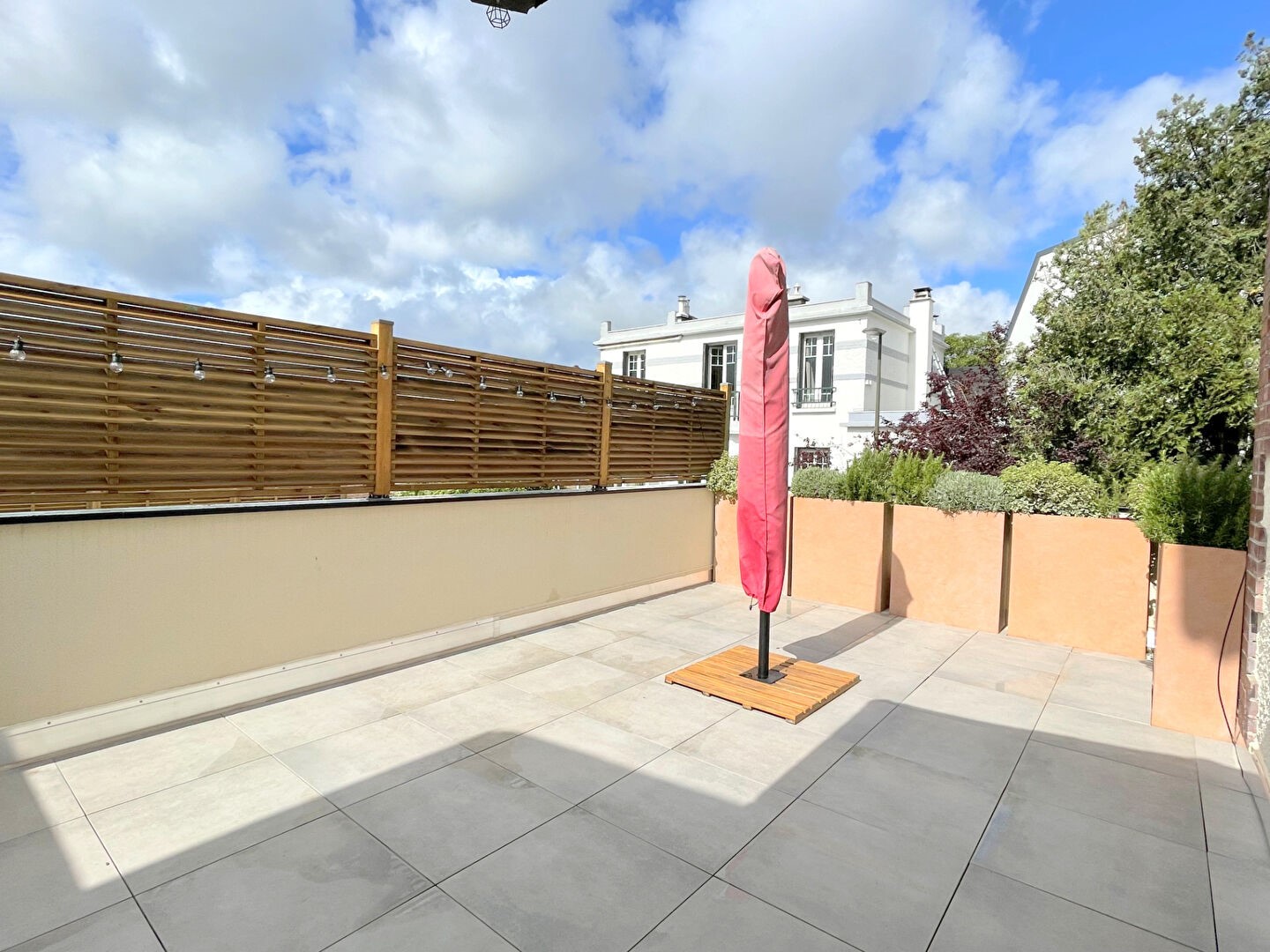 Luxury house to rent in the district Plateau Ouest