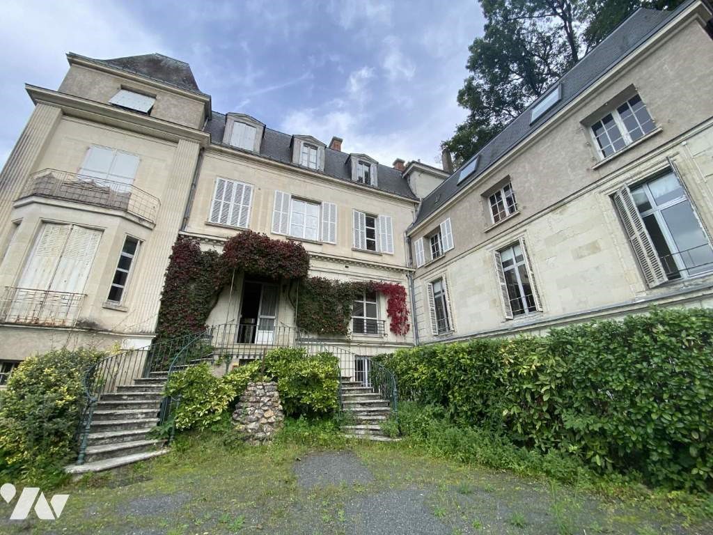 Luxury house for sale in Saint-Avertin