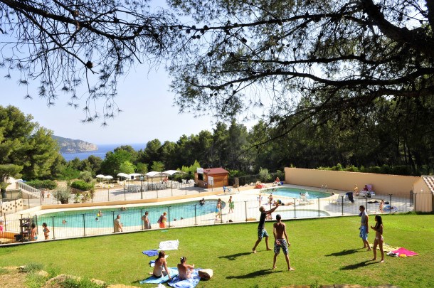Maison De Vacances A Saint Cyr Sur Mer En Provence Alpes Cote D Azur Pour 6 Pers 32m Seloger Vacances