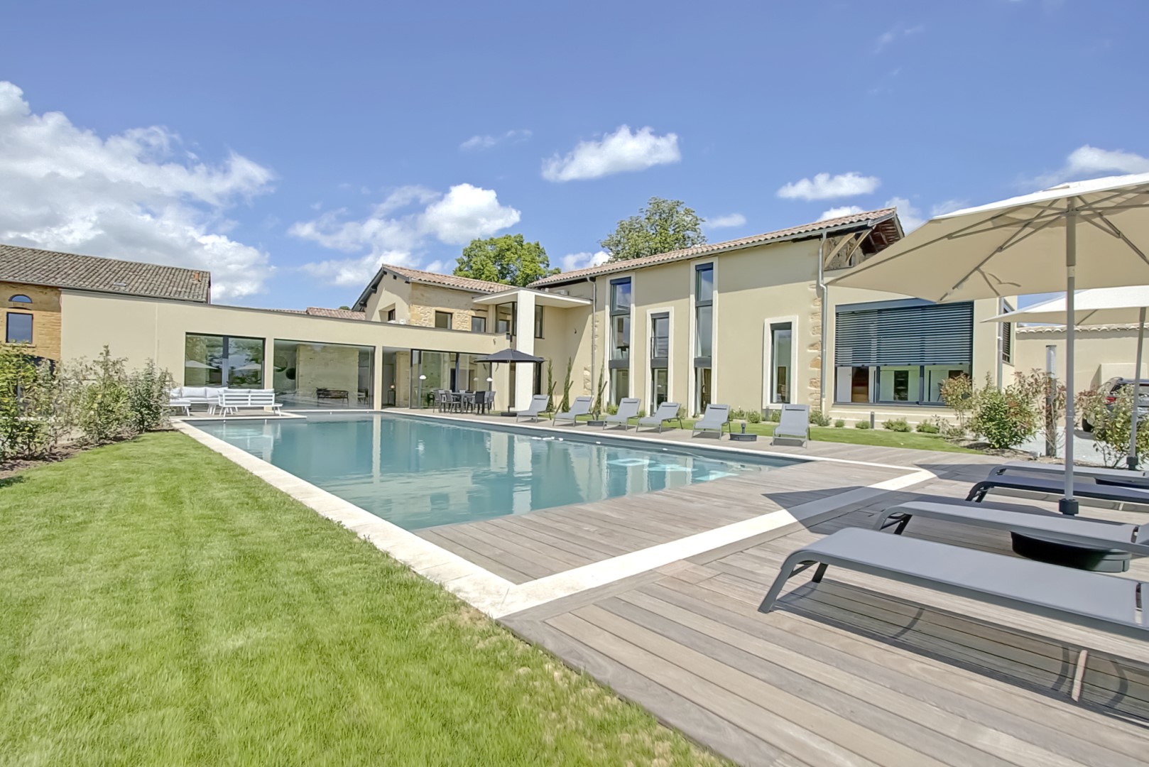 Luxe stadswoning te koop in Bagnols