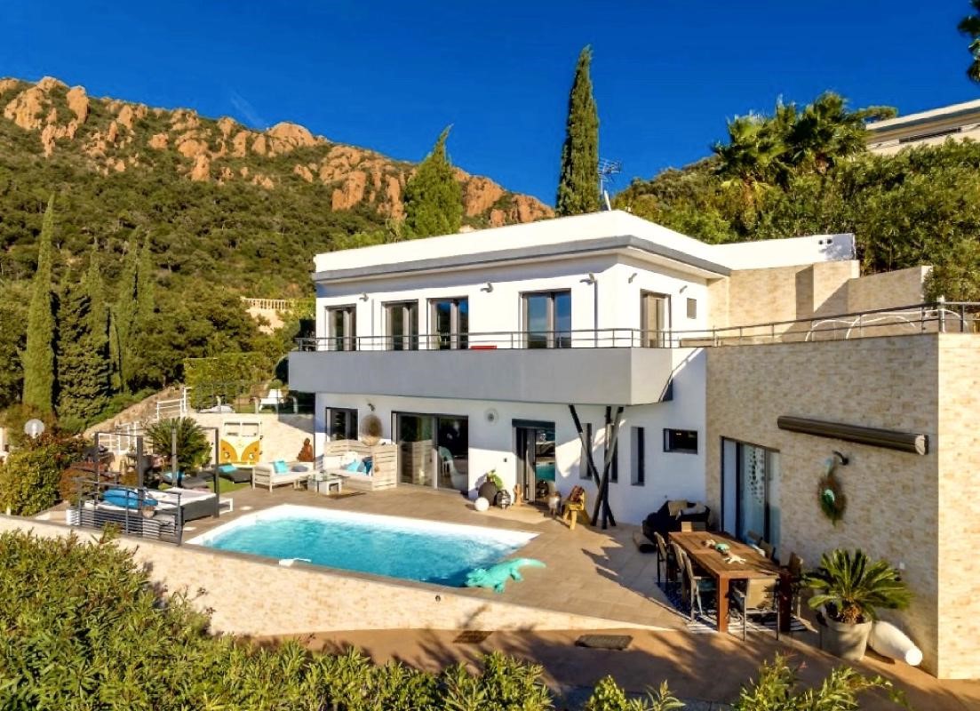Dimora di lusso in vendita Le Dramont-Agay-Anthéor-Le Trayas