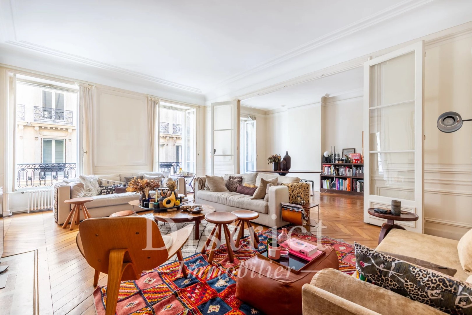 Luxury apartments / penthouses for sale in the district Parc Monceau