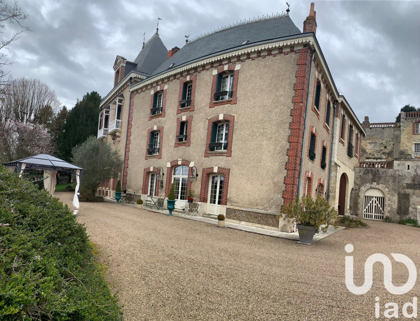 Residence for sale in Vernou-sur-Brenne