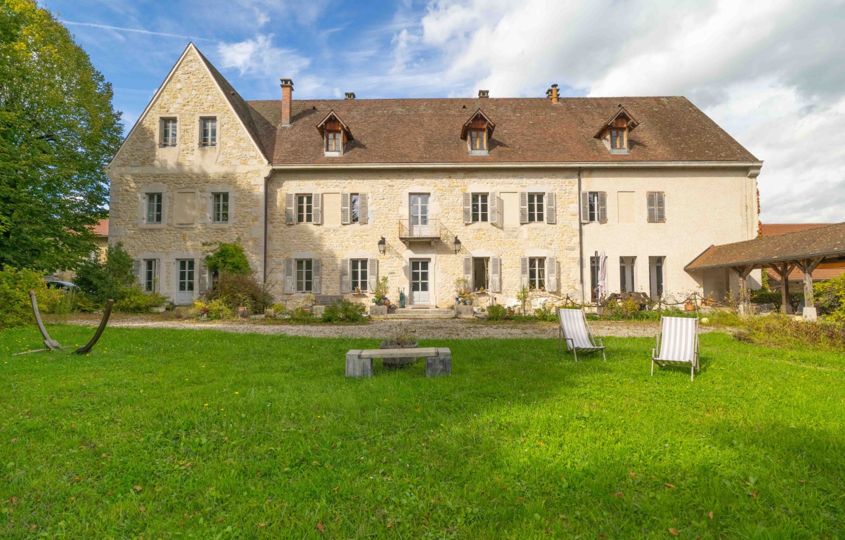 Maison de ville à vendre à Belmont-Luthézieu