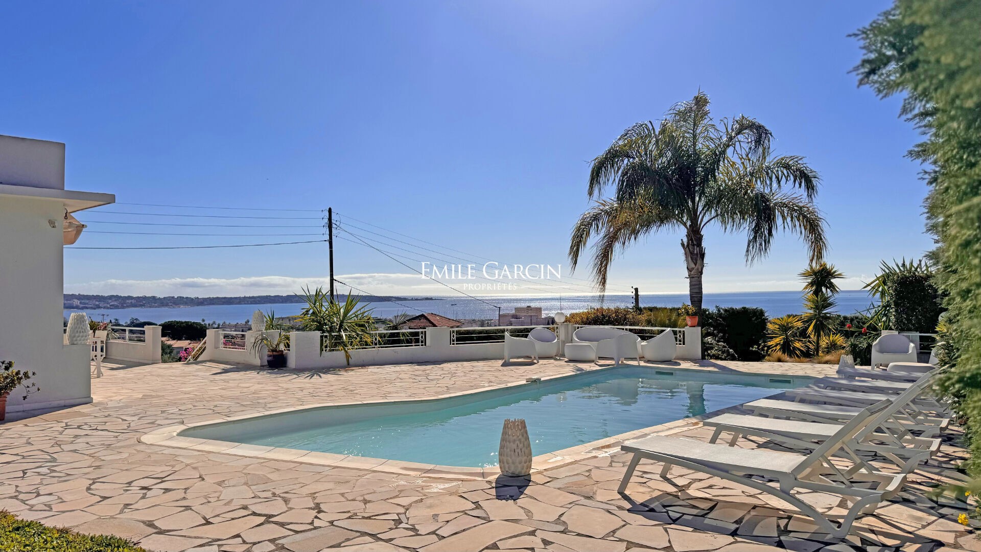 Villa de luxe en location saisonnière à Le Golfe Juan