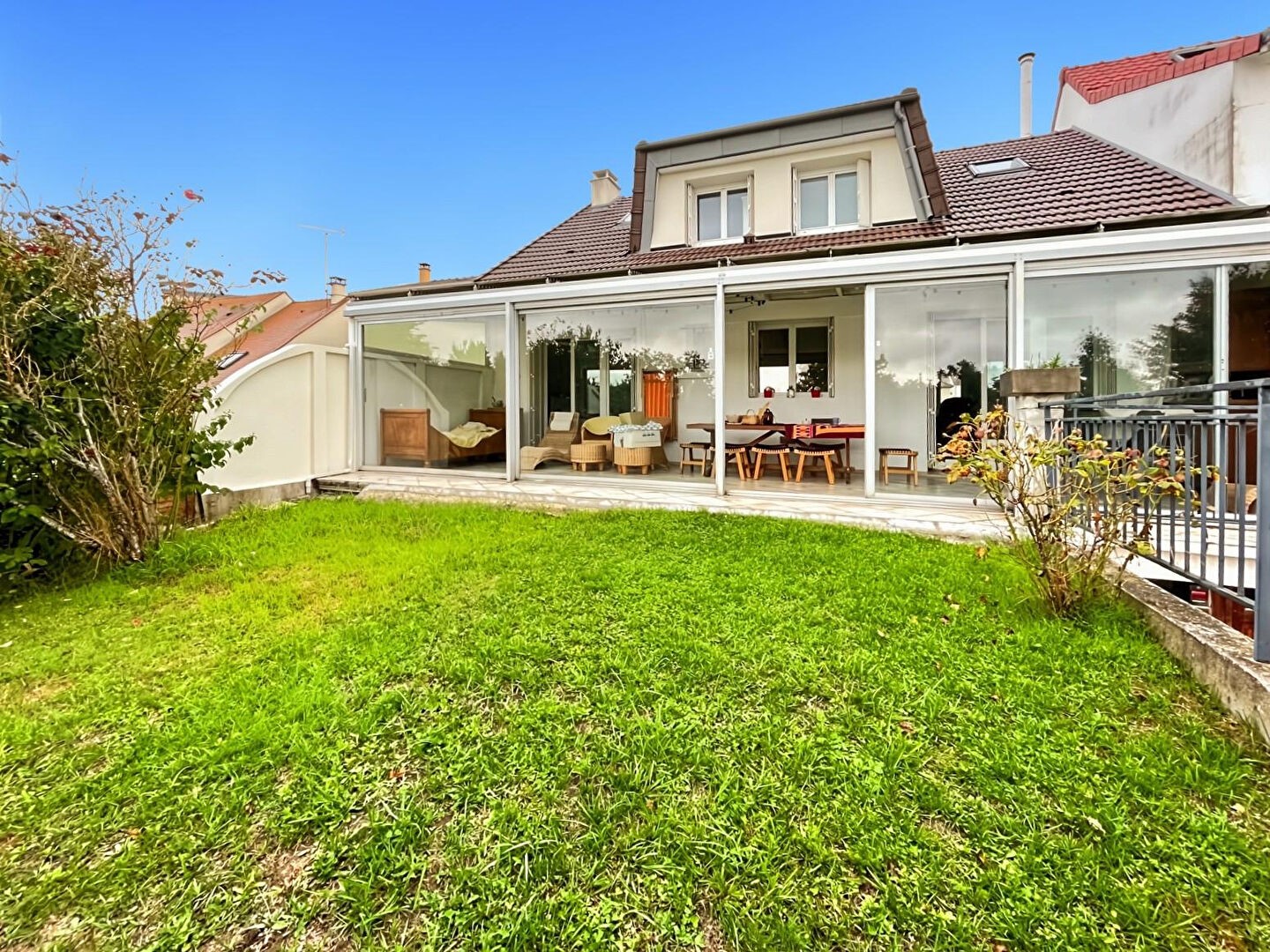 Luxury house for sale in the district Les Pierres Beurres