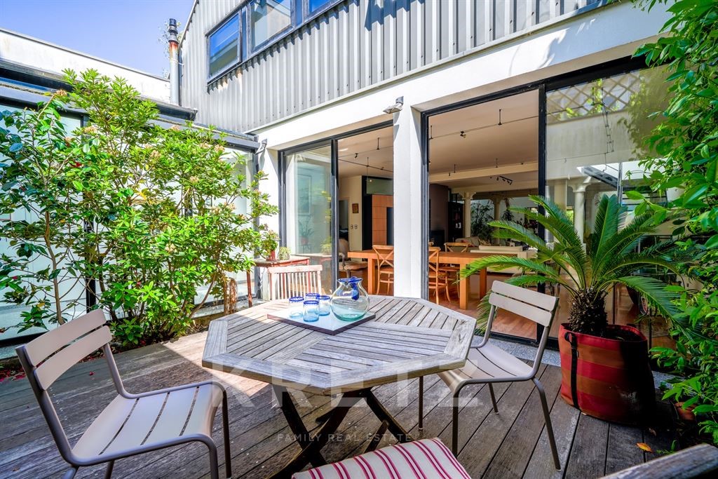 Luxury house for sale in the district Procé - Monselet