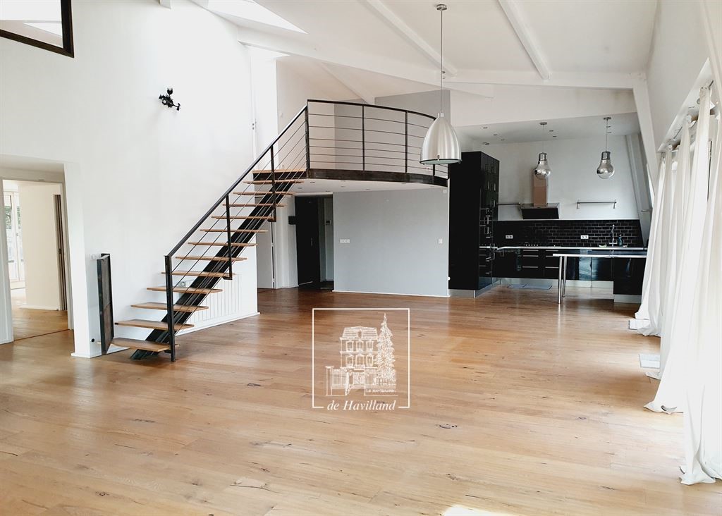 Duplex de luxe à louer à Saint-Cloud